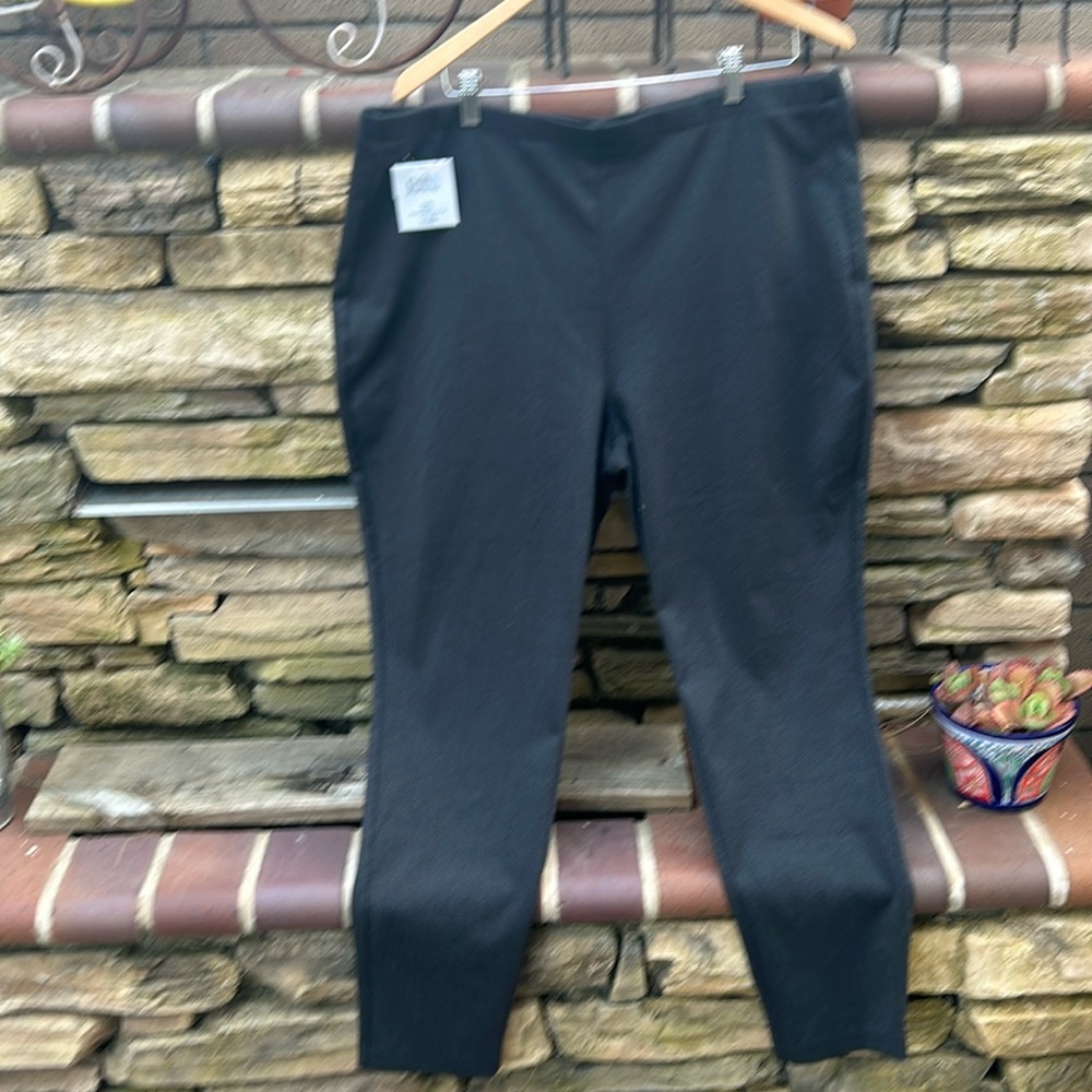 New Croft & Barrow woman’s slacks